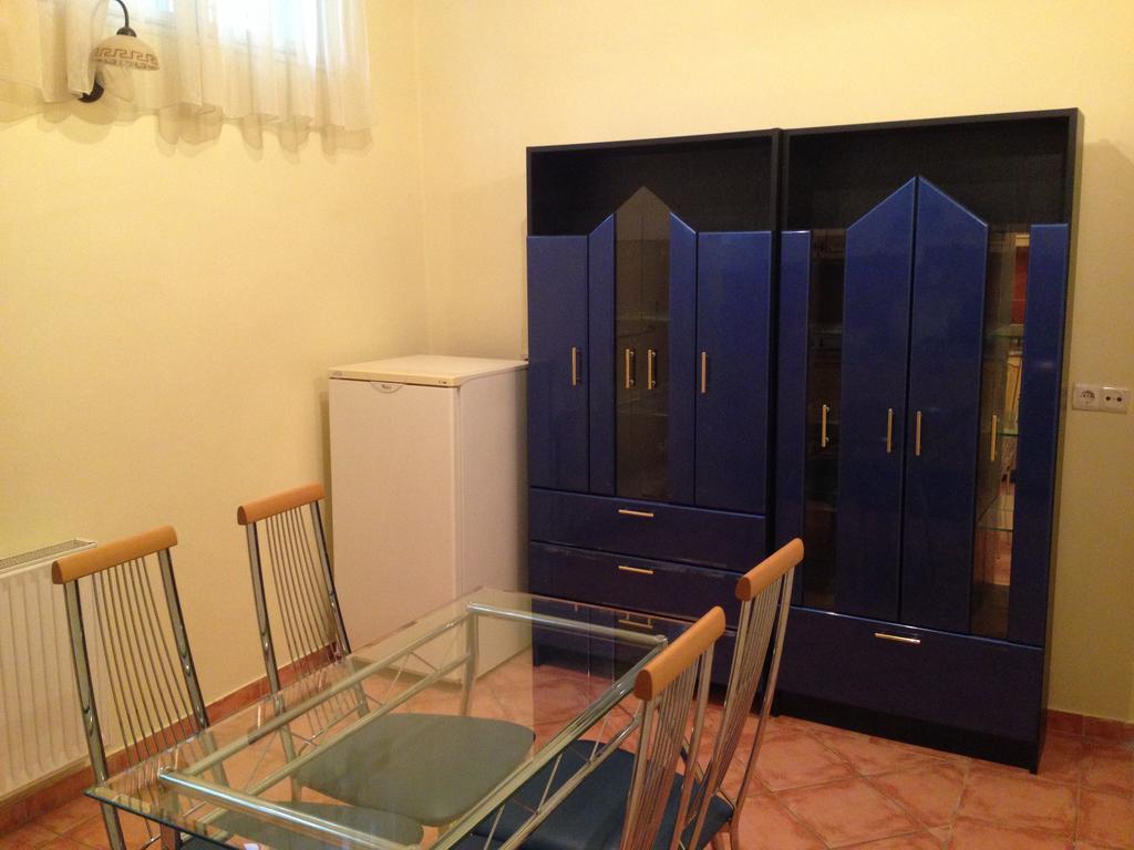 Peterfia Apartman Debrecen Exteriör bild